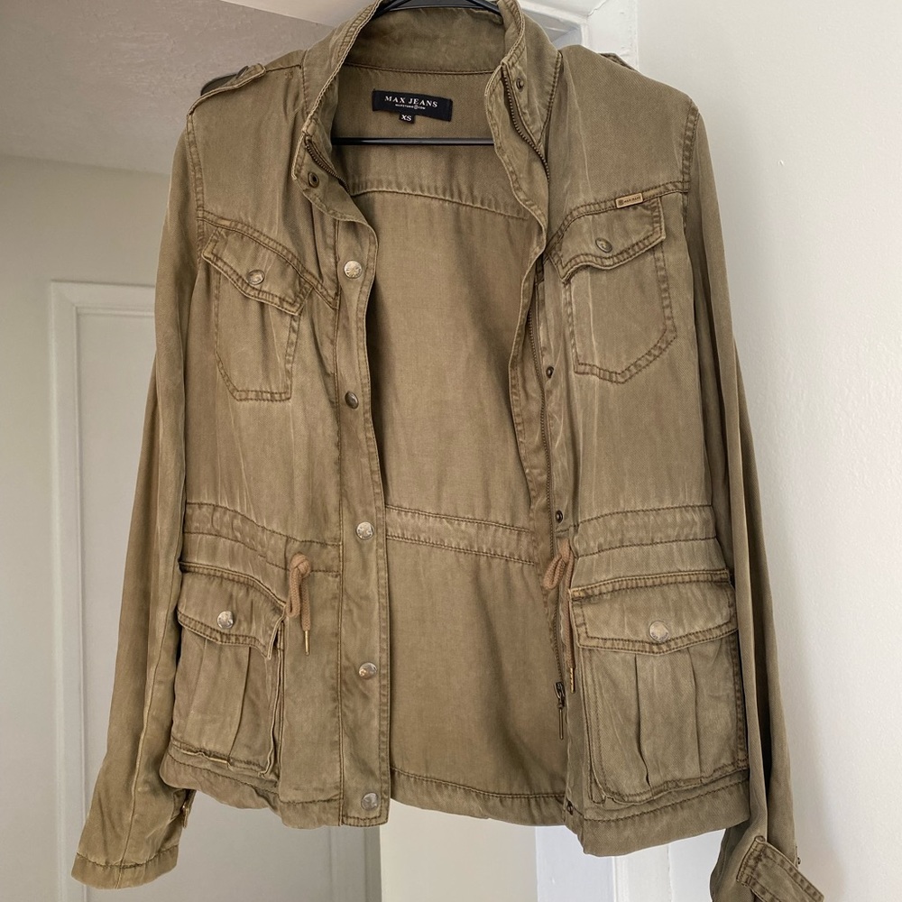 Max Jeans utility/cargo army green jacket. Size XS